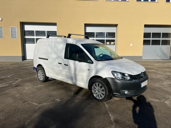 #2 Bus dostawczy: VW Caddy maxi – mały