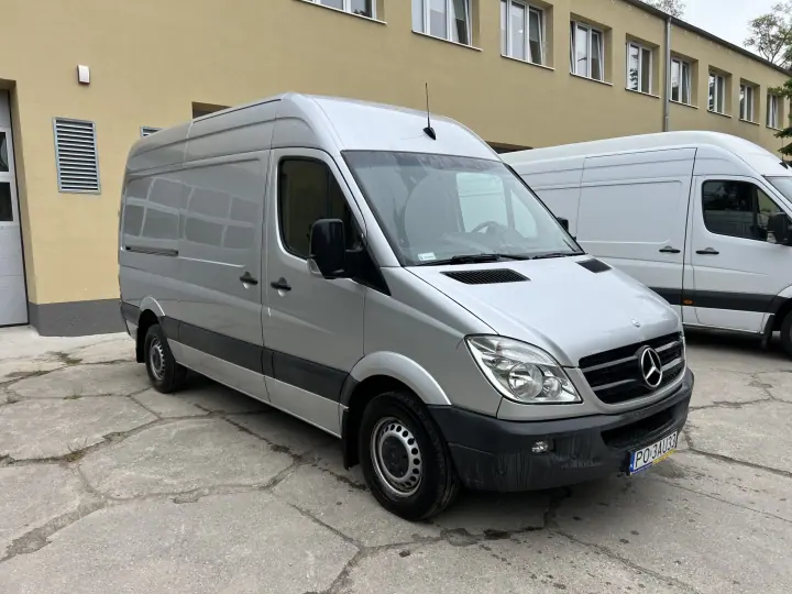 #2 Bus dostawczy średni: Mercedes Sprinter