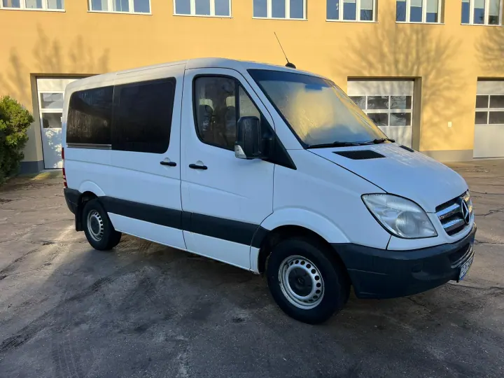 #2 Bus osobowy: MB Sprinter krótki – 9 osobowy