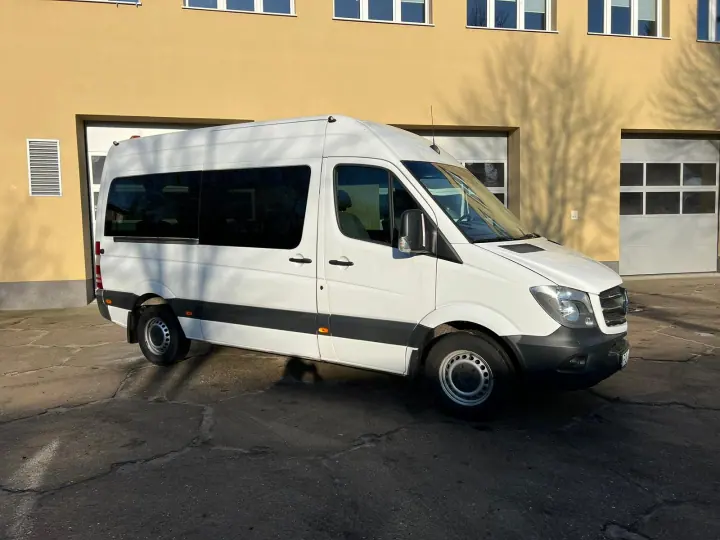#2 Bus osobowy: MB Sprinter średni – 9 osobowy