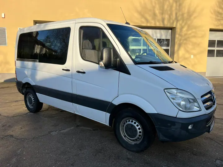 #3 Bus osobowy: MB Sprinter krótki – 9 osobowy