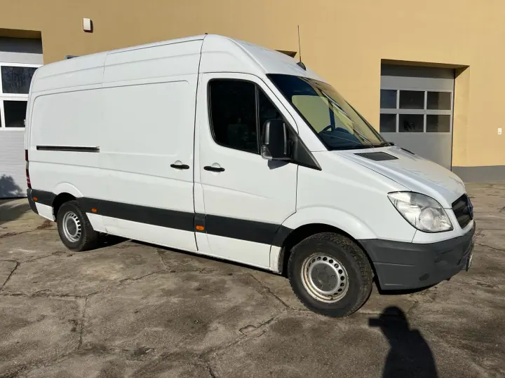 #5 Bus dostawczy średni: Mercedes Sprinter