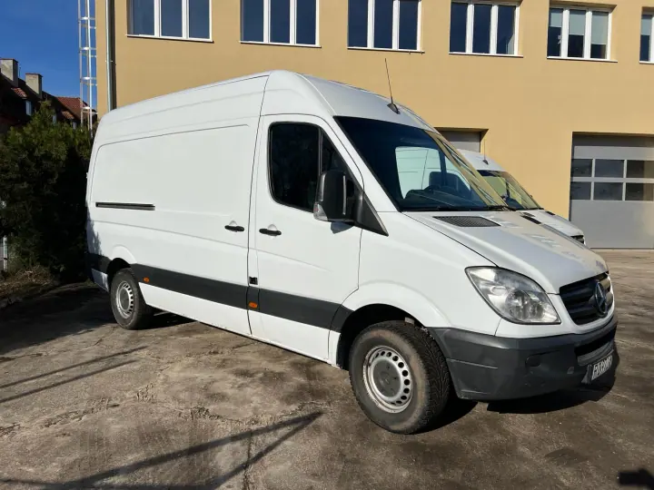 #6 Bus dostawczy średni: Mercedes Sprinter