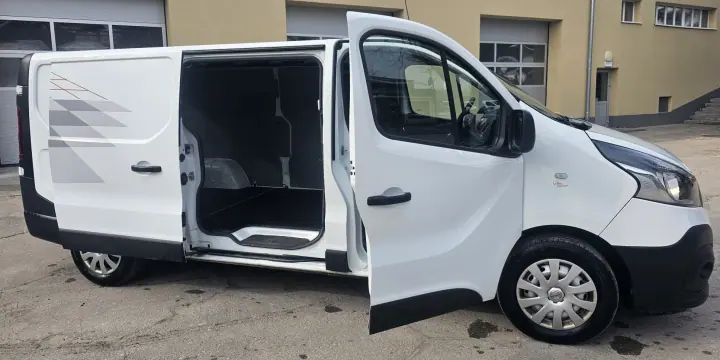 #8 Bus dostawczy: NISSAN NV 300 MAXI